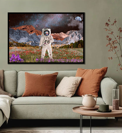 Astronaut&